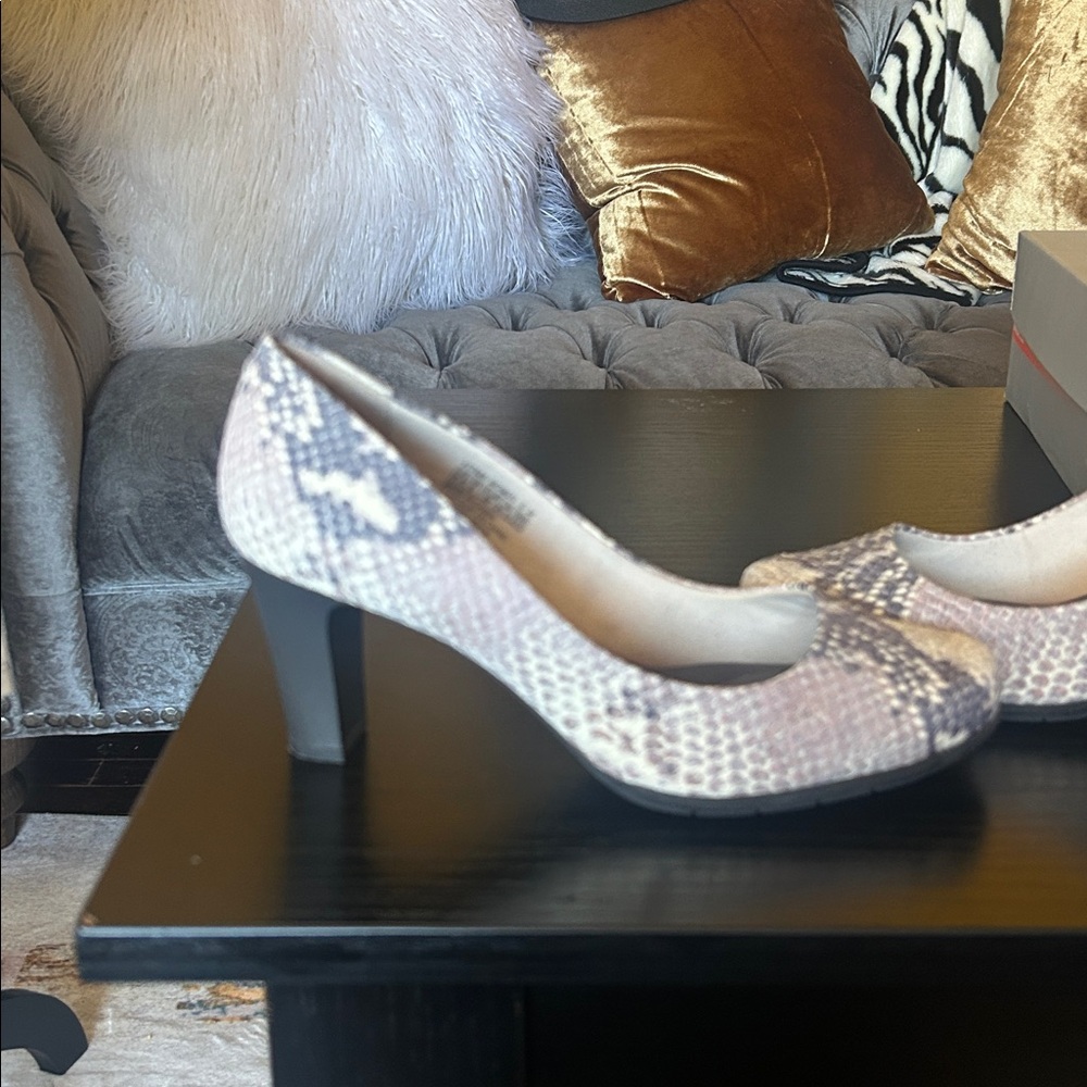 Rockport Adiprene by Adidas Animal Print Pumps Size 8.5